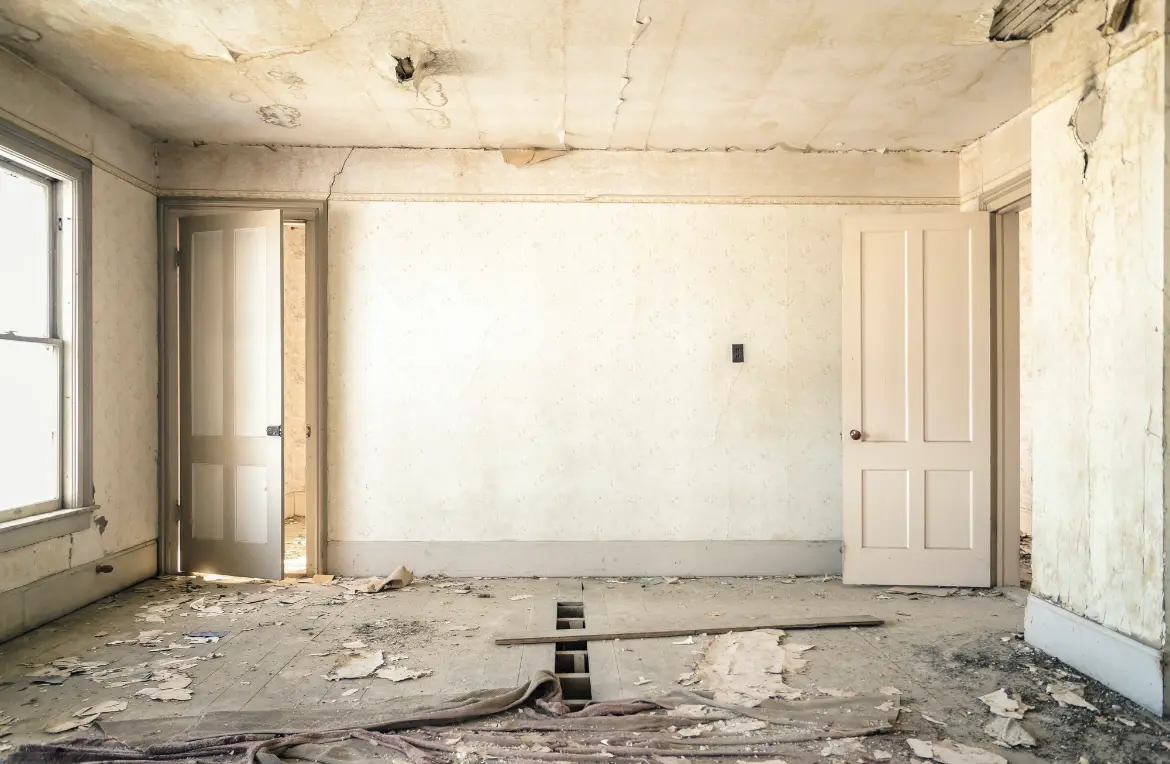 Waste disposal crew managing a cleanout project in Hobbs